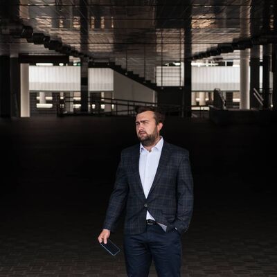  ,   Anton, 35 ,   ,   