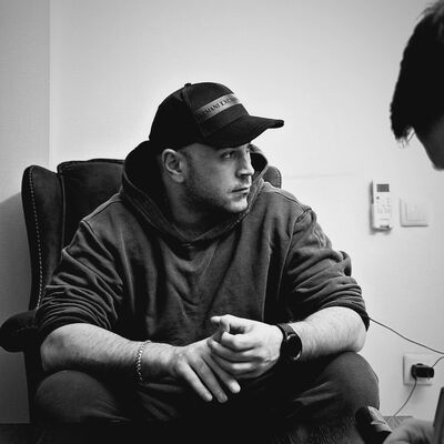  ,   Konstantine, 28 ,   ,   