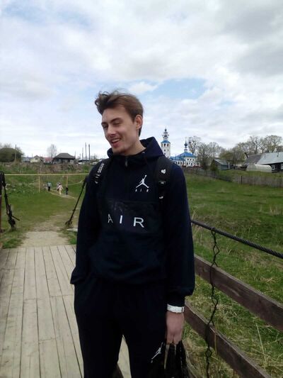  ,   Alekszero, 27 ,   c 