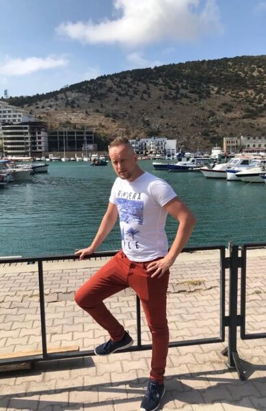  ,   Aleks, 32 ,   ,   