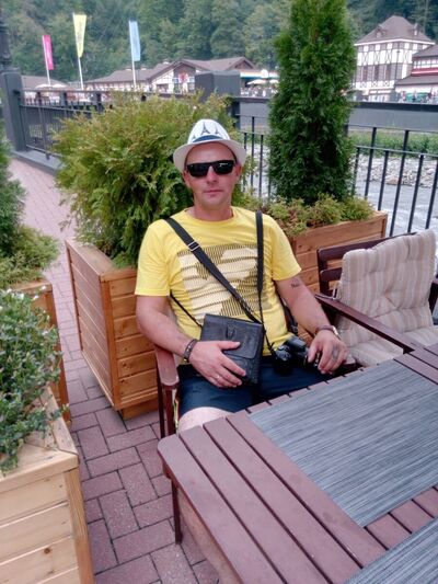  ,   Viki, 43 ,   ,   , c 