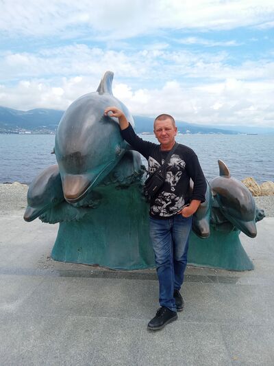  ,   Vladimir, 48 ,   c 