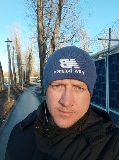  ,   Maxim, 35 ,   ,   , c 