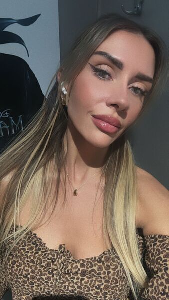  ,   Anastasia, 27 ,   ,   