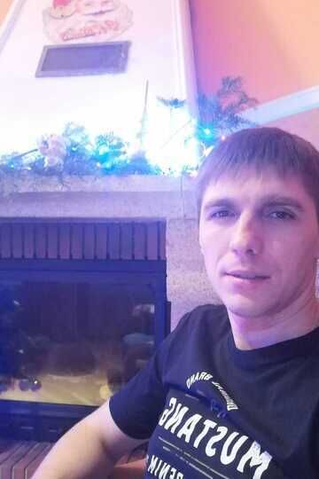  ,   Pavel, 35 ,   ,   