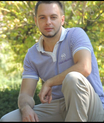  ,   Tom, 37 ,   ,   , c , 