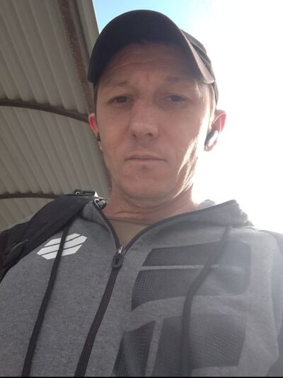  ,   Maksim, 37 ,   c 