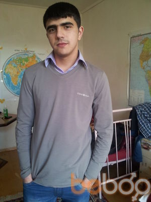  ,   Aziz, 32 ,  
