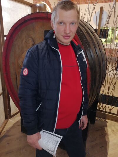  ,   Andrei R, 43 ,     , c 