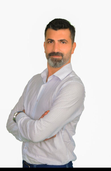  Esenyurt,   Ali, 39 ,   ,   