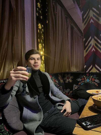  ,   Emrah, 21 ,   ,   