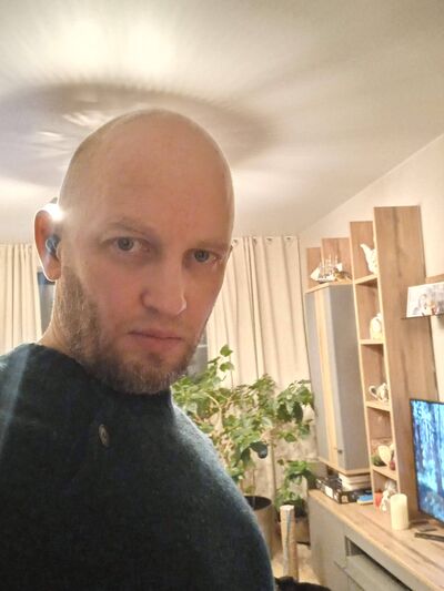  ,   Vlad, 46 ,   , 