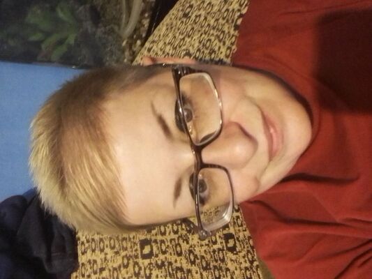  ,   Sasha, 39 ,   c 