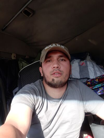  ,   Abdullo, 32 ,   ,   