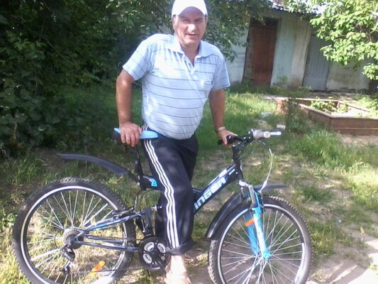  ,   Oleg, 58 ,   