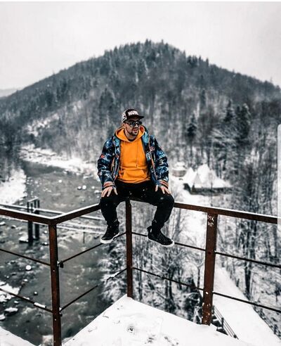  ,   Aleksandr, 32 ,   ,   , c , 