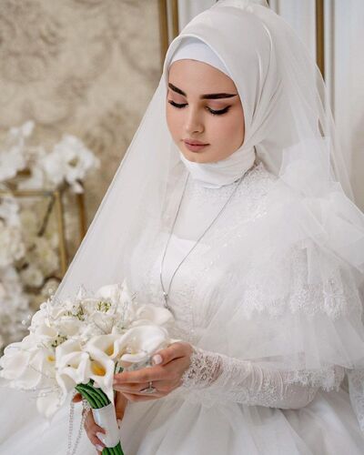  ,   Umida, 25 ,   ,   