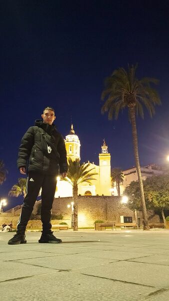  Barcelona,   , 22 ,   ,   , c 