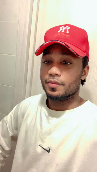  ,   Dieu merci, 27 ,   ,   