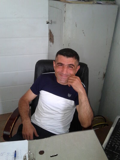  ,   Hendo, 47 ,   