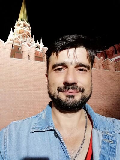  Soho,   Serghei, 21 ,   ,   