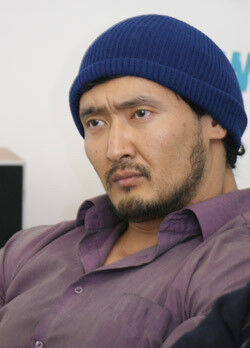  ,   Ulik, 38 ,   