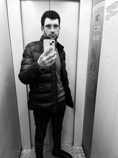  Soho,   , 28 ,   ,   
