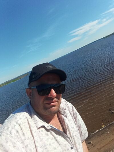  -,   Anton, 38 ,   ,   