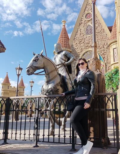  ,   Anastasia, 34 ,     , c 