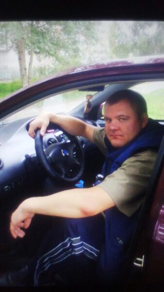  ,   Aleks, 44 ,   c 