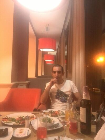  ,   Arman, 33 ,   ,   , c 