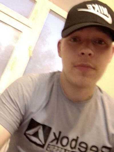  ,   Ivan, 21 ,   c 