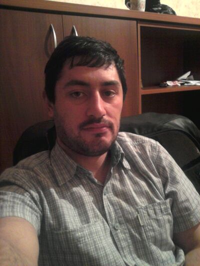  ,   Azam, 42 ,     , c 