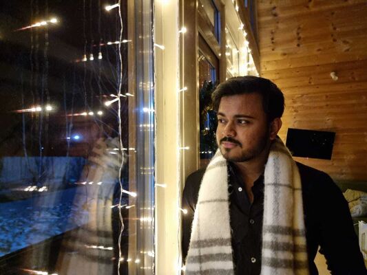  Connaught Place,   , 25 ,   ,   