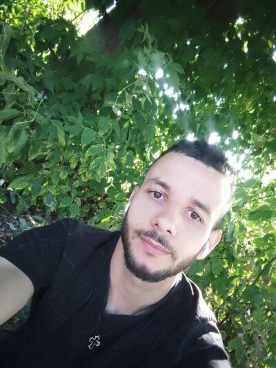  ,   Carlos, 28 ,   ,   