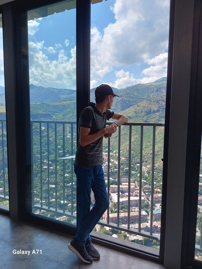  ,   David, 24 ,   ,   , c , 