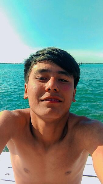  ,   Diyorbek, 21 ,   ,   