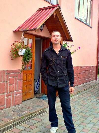 ,   Vasil, 49 ,   ,   , c 