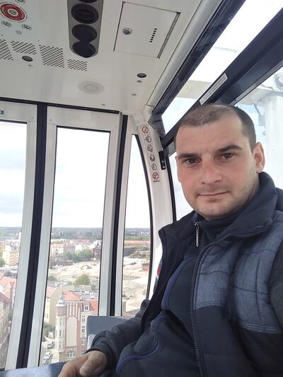  -,   Taras, 37 ,   ,   , c , 