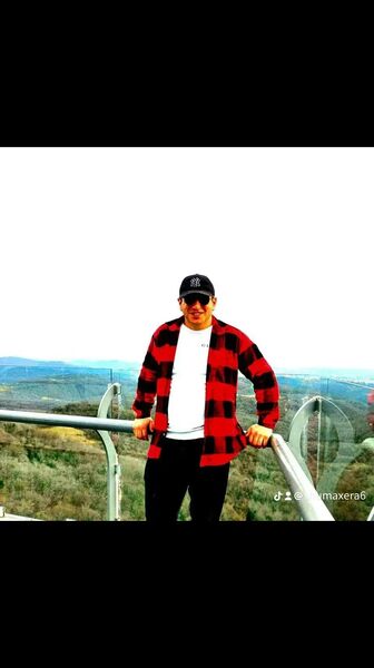  ,   Aleko, 27 ,   ,   
