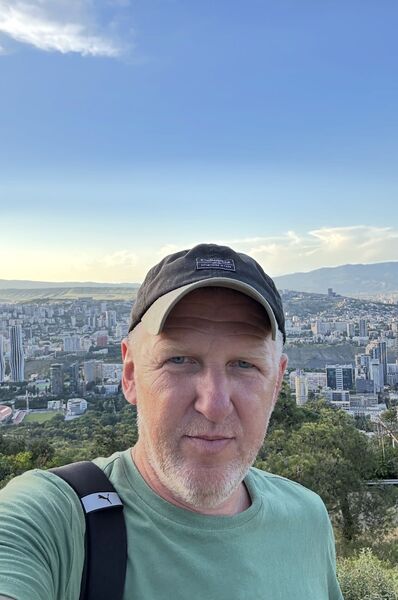  ,   Andrei, 52 ,     , c 