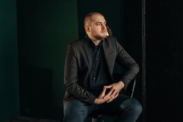  ,   Maxim, 28 ,   ,   