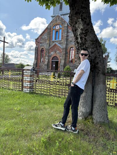  ,   Dmitriy, 22 ,   c 