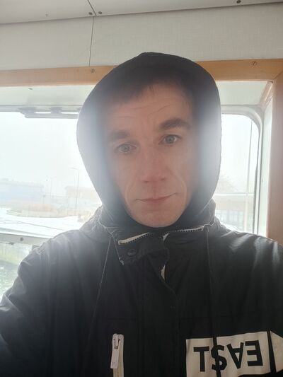  -,   Viktor, 39 ,   ,   