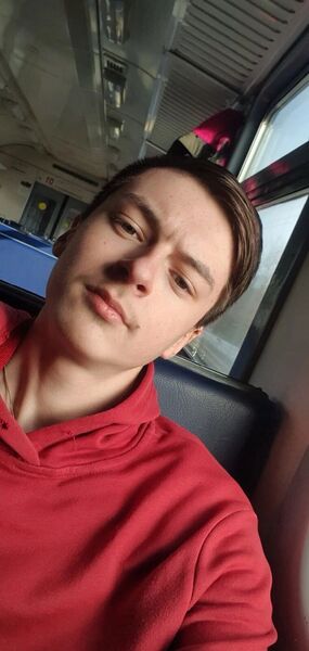  ,   Artem, 21 ,   ,   