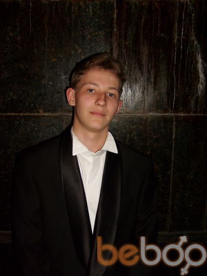  ,   Sergey, 32 ,   