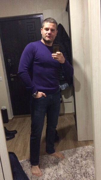 ,   Artur, 41 ,     , c 