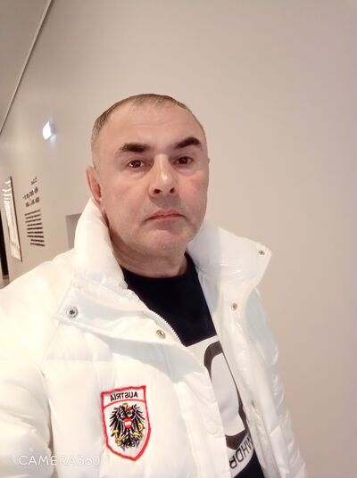  ,   Badri, 47 ,   ,   , c 