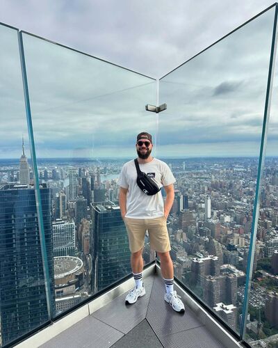  ,   Nik, 33 ,   ,   