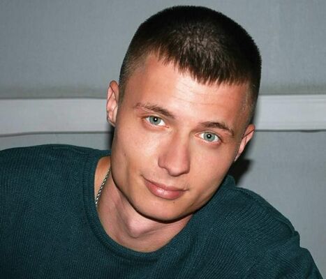  ,   Ezenkov, 40 ,   ,   , c 